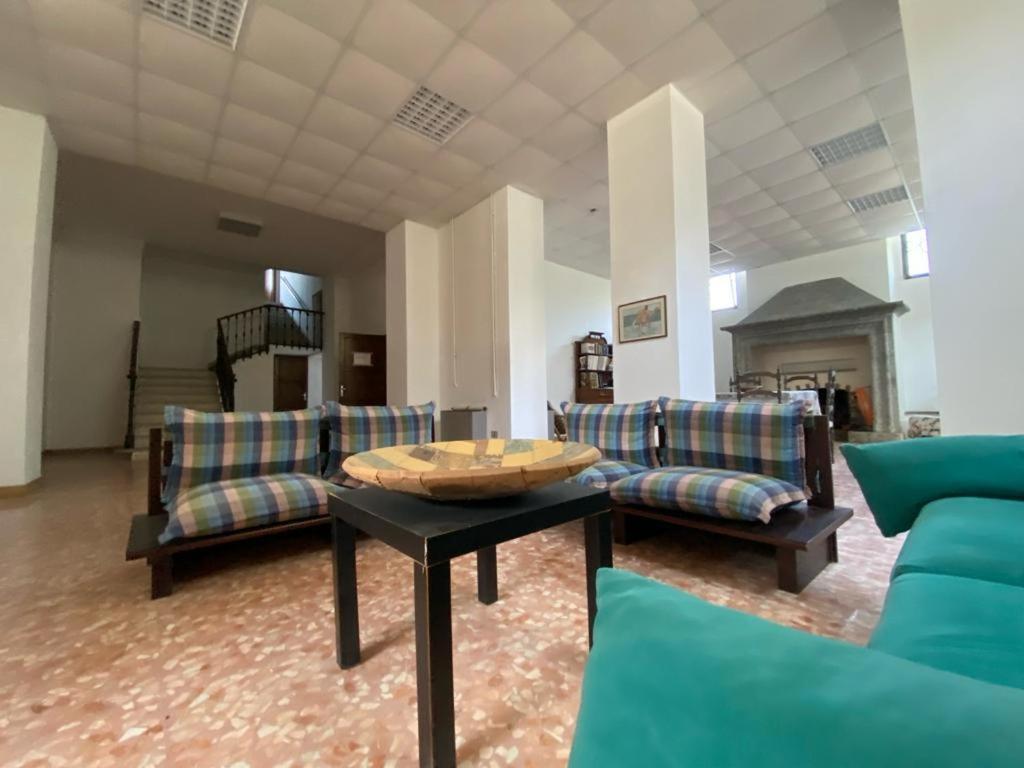 Regal Villa With Como Lake View And Free Parking Bellagio Eksteriør billede